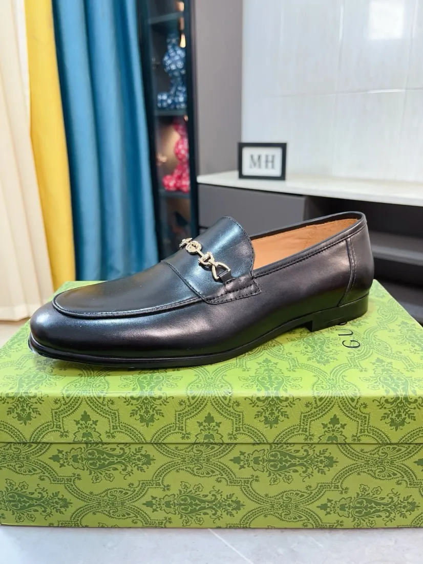 Men's shoes 💰500🌹🌹【GUCCI】The most popular classic Gucci leather shoes. Synchronized with the official website, the upper is made of Italian first-layer cowhide ➕cowhide lining, with unique brand and unique craftsmanship. Highlighting the hot style of the new year. Stop hesitating, stop wandering, get it now. Number: 38--44